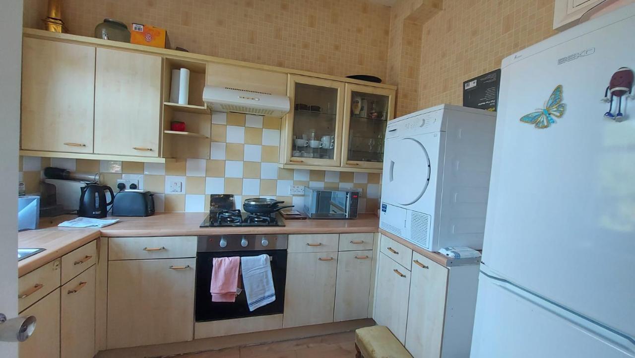 Extra Large One Bedroom Flat With Parking Лондон Екстер'єр фото