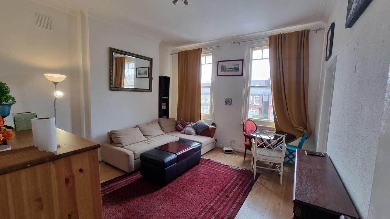 Extra Large One Bedroom Flat With Parking Лондон Екстер'єр фото
