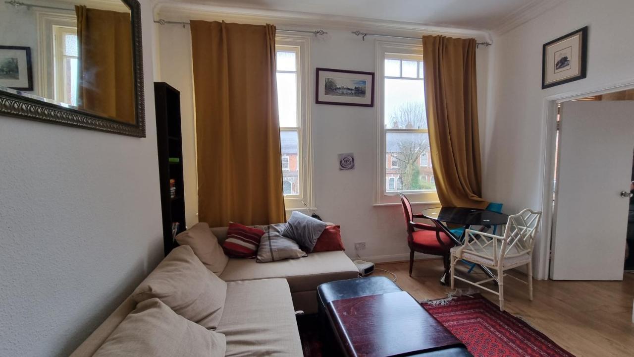 Extra Large One Bedroom Flat With Parking Лондон Екстер'єр фото